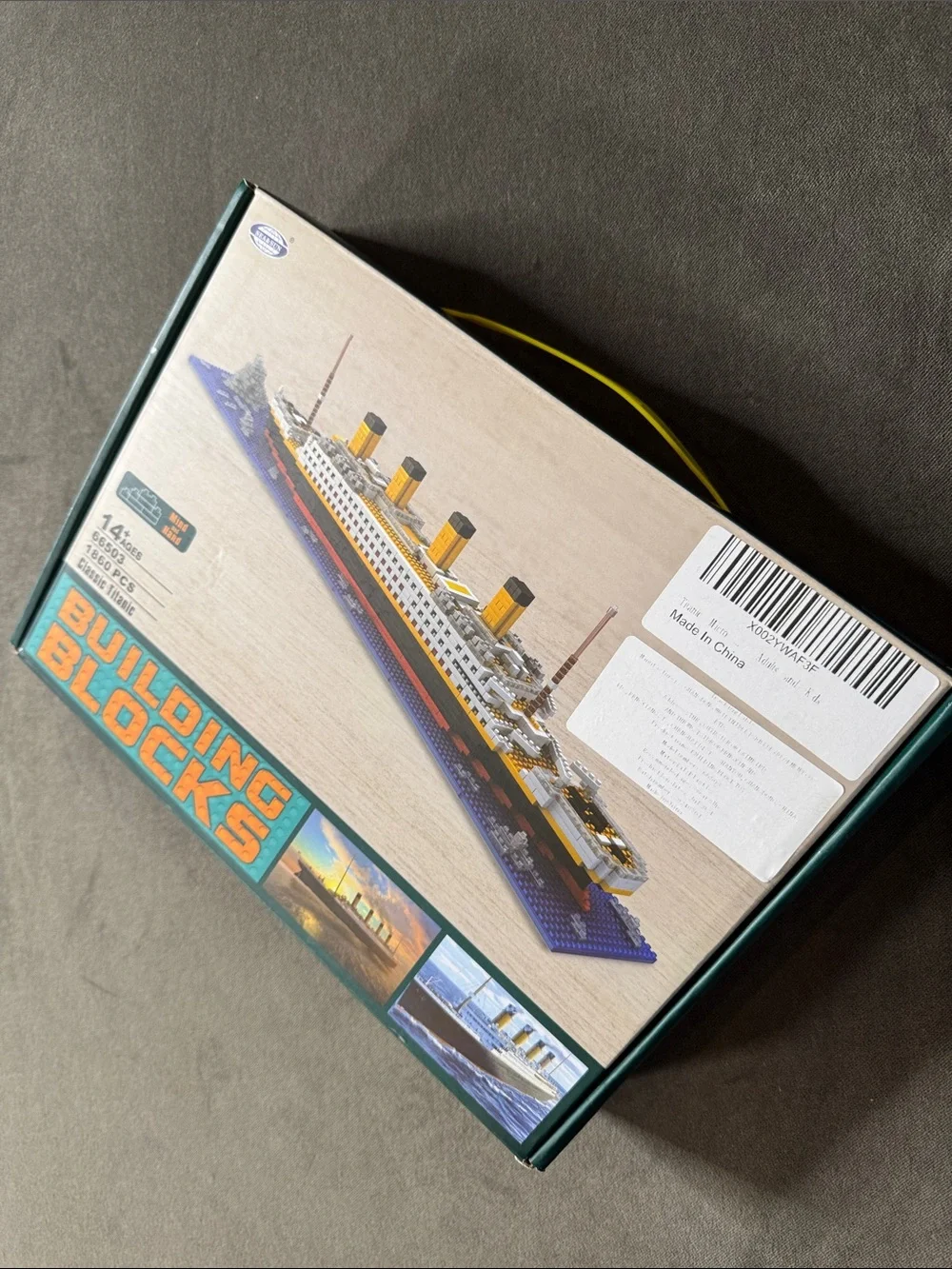 Titanic Building Blocks Ship Model 1860 pieces for ages 14+ NEW